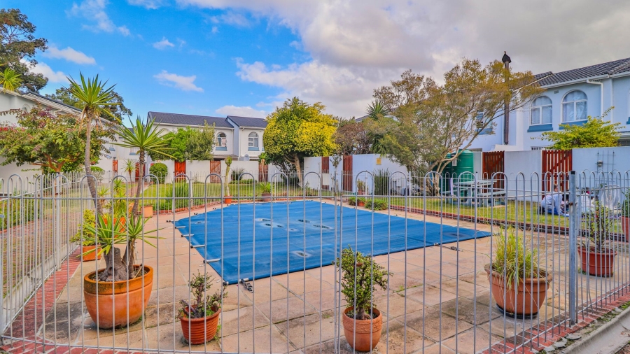 3 Bedroom Property for Sale in Plumstead Western Cape